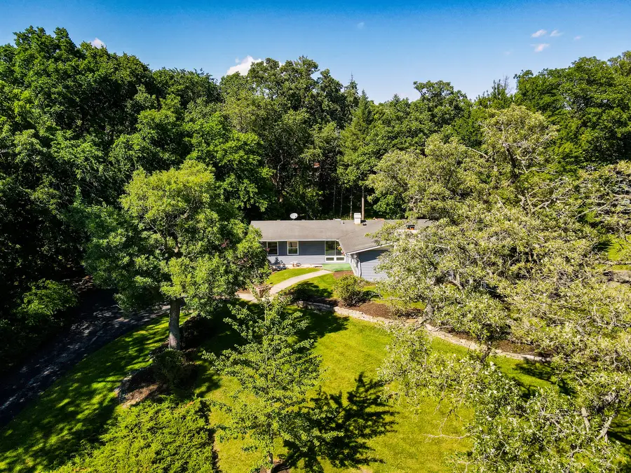 621 Hawthorne Court, Carpentersville, IL 60110 - #2