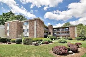 600 S York Street #2E, Elmhurst, IL 60126 - #1