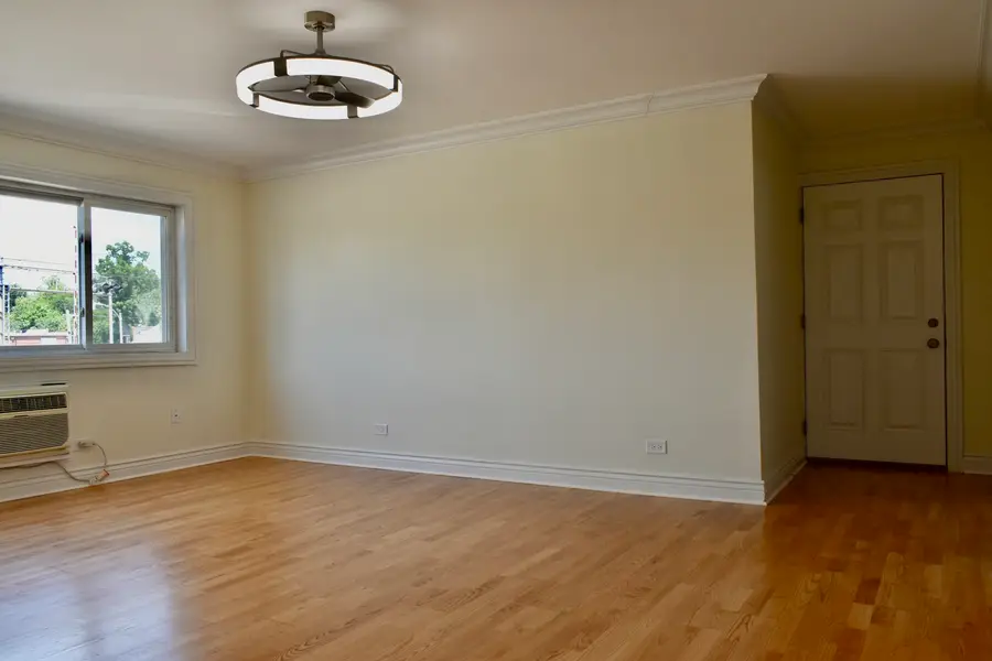 600 S York Street #2E, Elmhurst, IL 60126 - #3