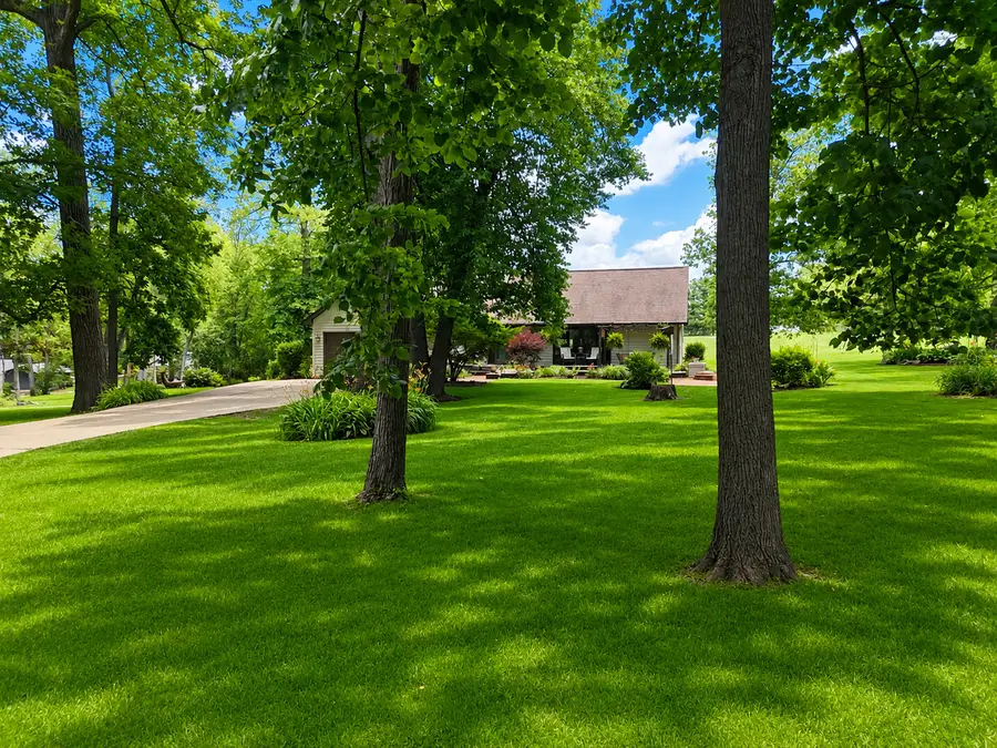2579 W Fairgrounds Road, Freeport, IL 61032 - #3