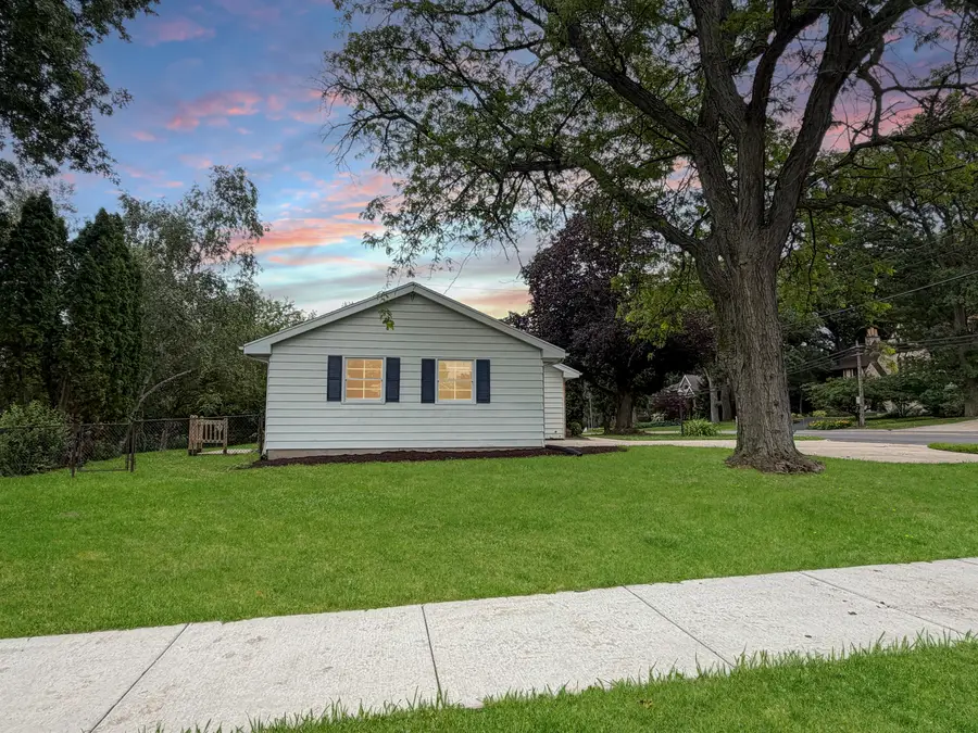 1734 W Stephenson Street, Freeport, IL 61032 - #2