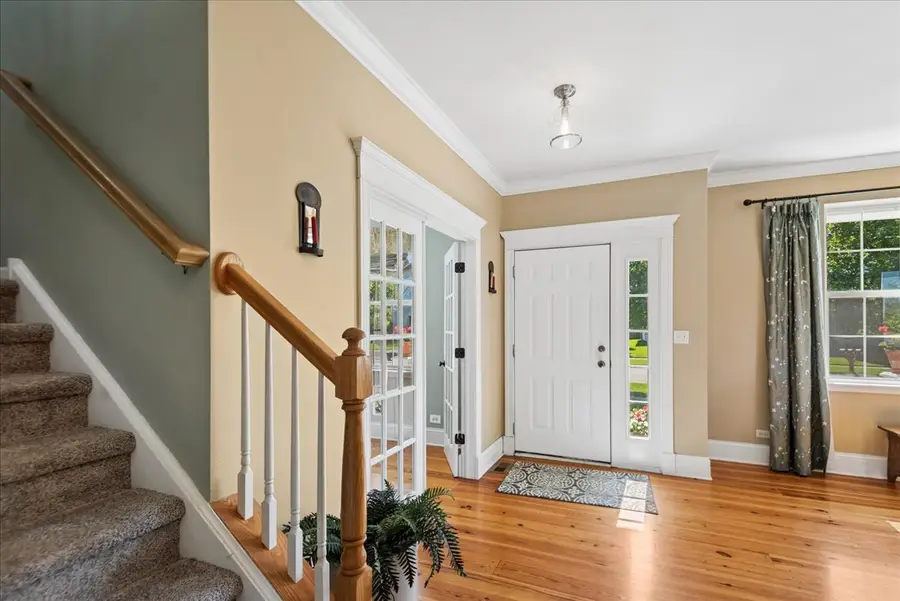 606 S Beacon Lane, Round Lake, IL 60073 - #3