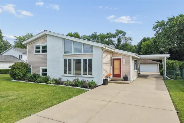 3425 Harris Drive, Northbrook, IL 60062