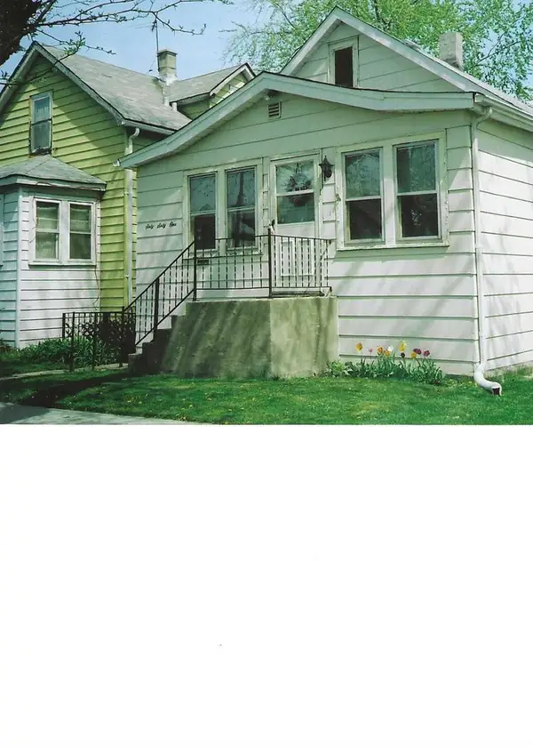 6061 S 74th Court, Summit, IL 60501