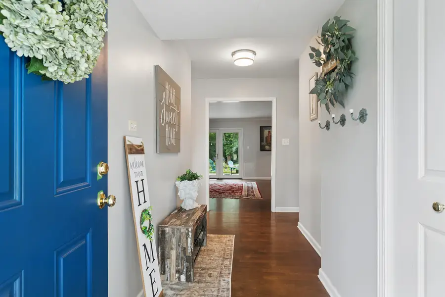 2S155 Mayfield Lane, Glen Ellyn, IL 60137 - #3