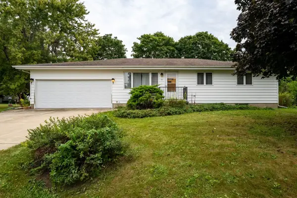 201 E Ririe Place, Flanagan, IL 61740