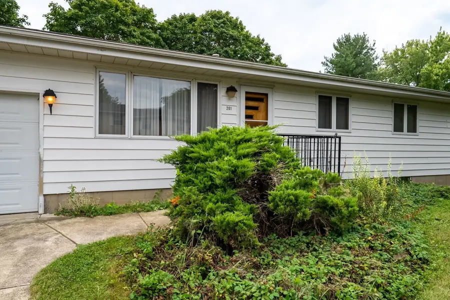 201 E Ririe Place, Flanagan, IL 61740 - #2