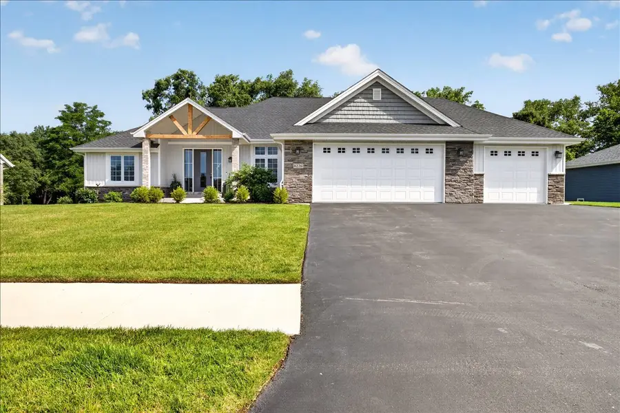 6226 Hathaway Trail, Roscoe, IL 61073 - #3