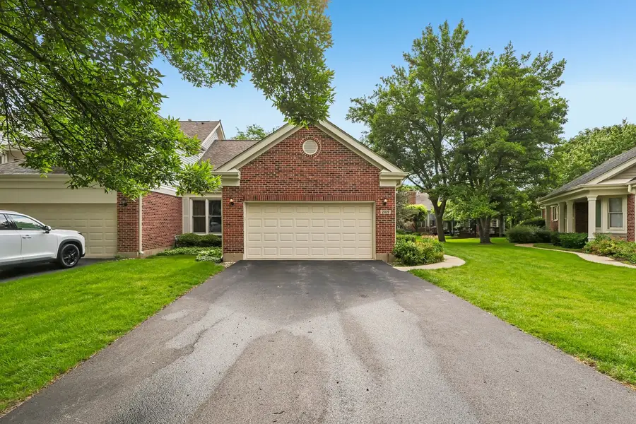 2109 N Charter Point Drive, Arlington Heights, IL 60004 - #2