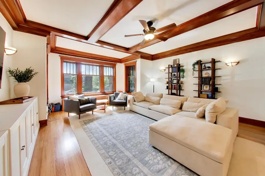 5525 S Cornell Avenue #4, Chicago, IL 60637 - #2