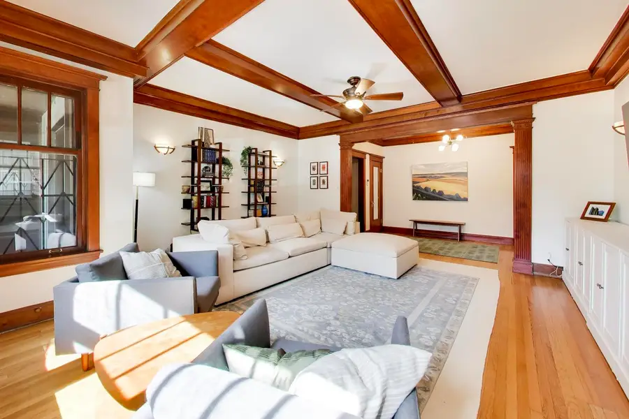 5525 S Cornell Avenue #4, Chicago, IL 60637 - #3