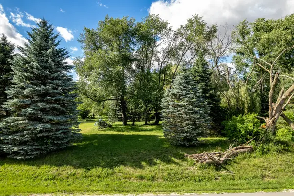 304 Briar Cliff Street Sw, Poplar Grove, IL 61065