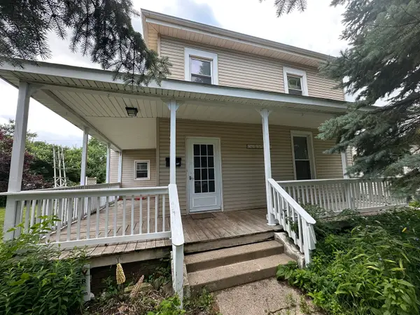 254 S Locust Street, Arcola, IL 61910