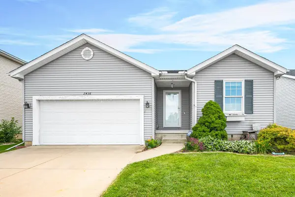 2436 Grey Fox Trail, Bloomington, IL 61705