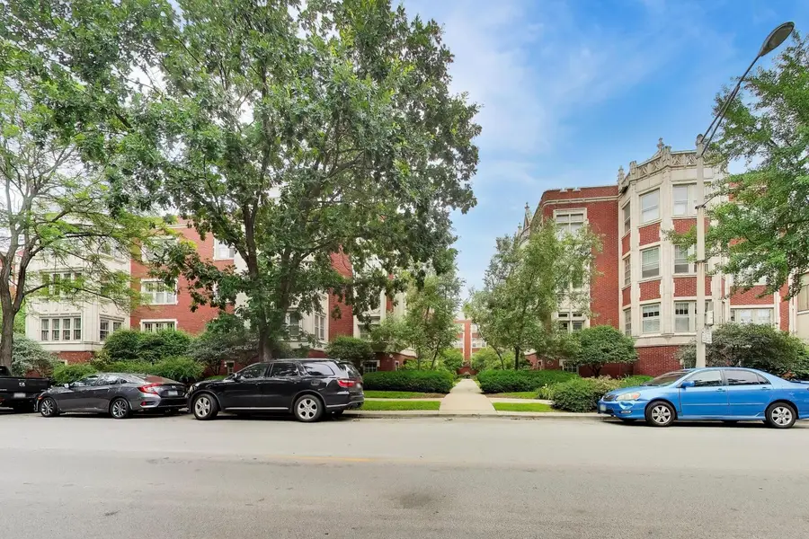 Address Withheld By Seller, Oak Park, IL 60302 - #2