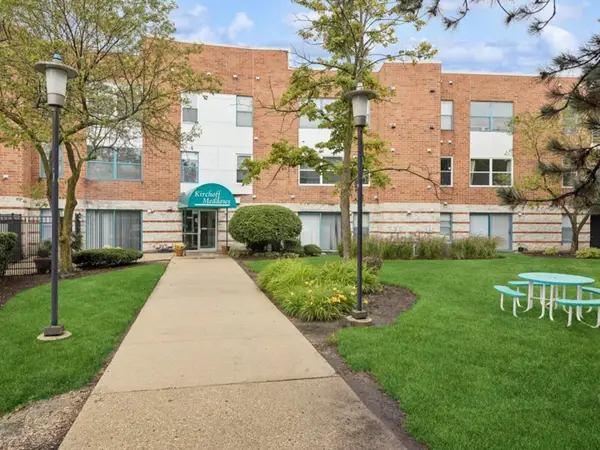 3265 Kirchoff Road #217, Rolling Meadows, IL 60008