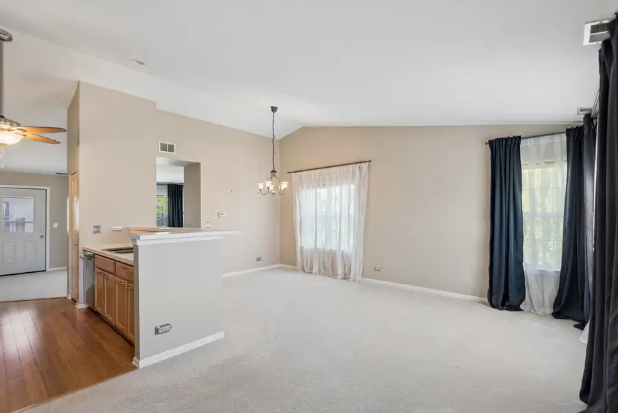 3158 Falling Waters Lane #3158, Lindenhurst, IL 60046 - #3