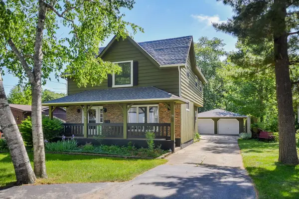 136 Hamlet Street, Batavia, IL 60510