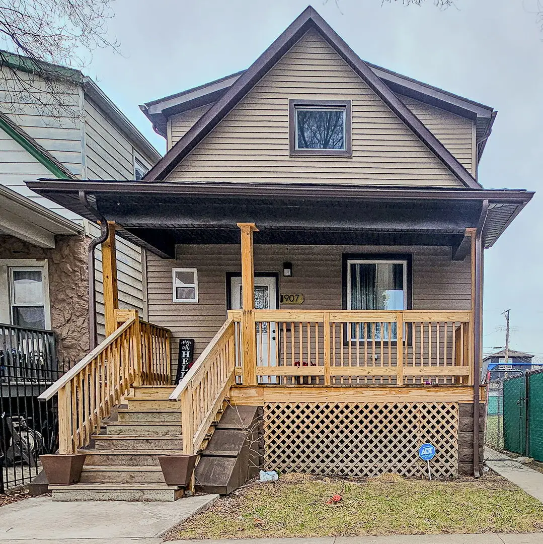 907 N Leamington Avenue, Chicago, IL 60651 - #1