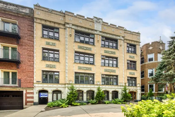 1127 W Farwell Avenue #206, Chicago, IL 60626
