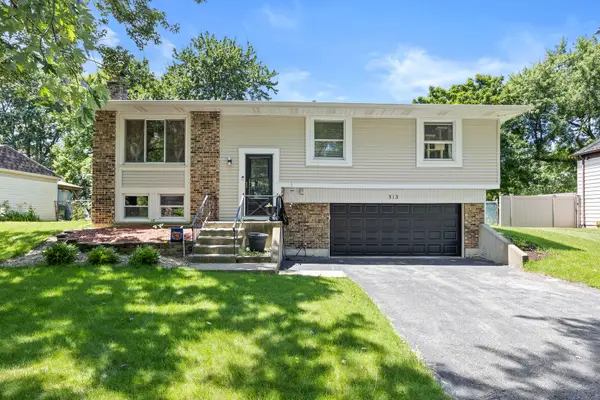 313 Bedford Road, Bolingbrook, IL 60440