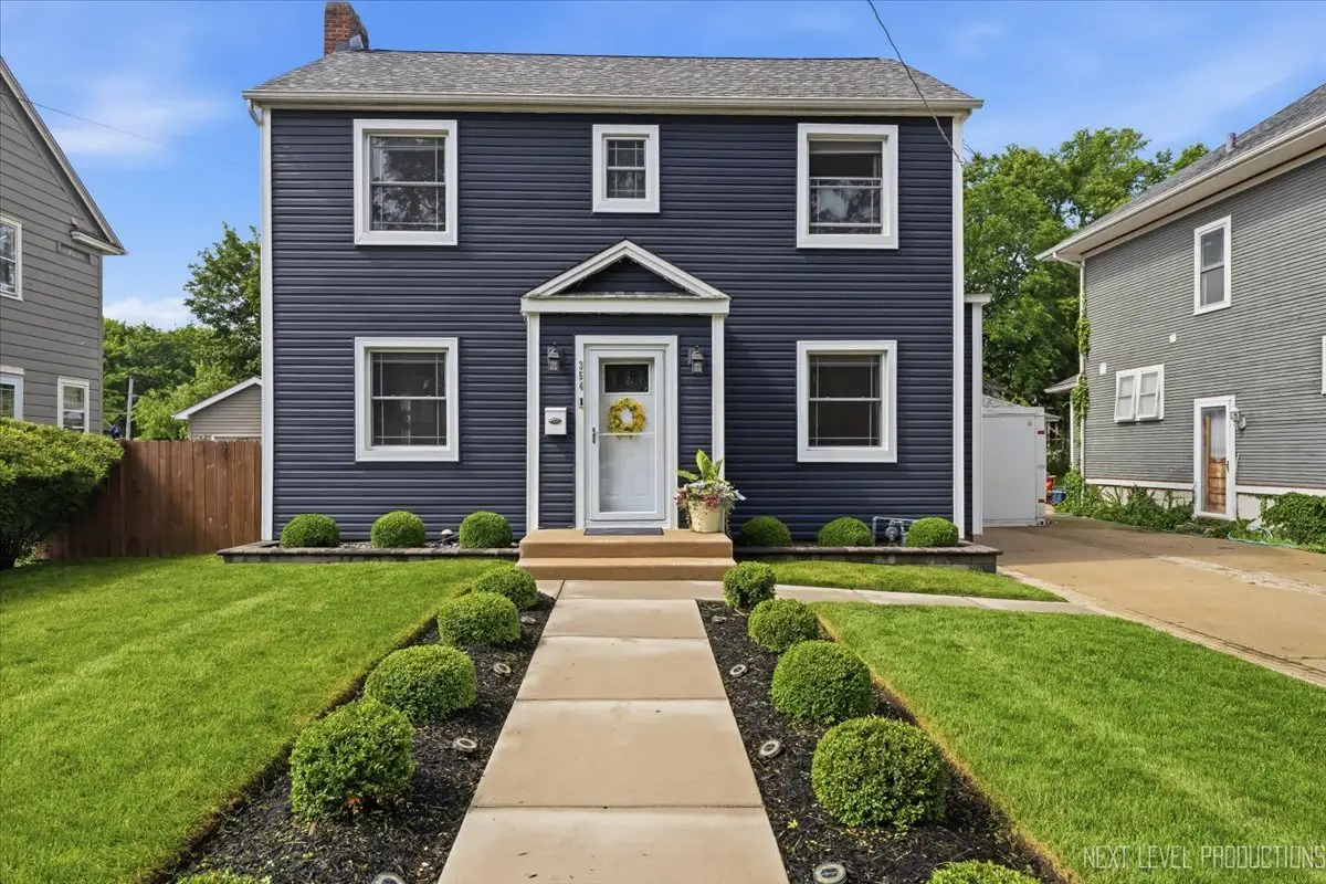 354 Jefferson Avenue, Elgin, IL 60120 - #1