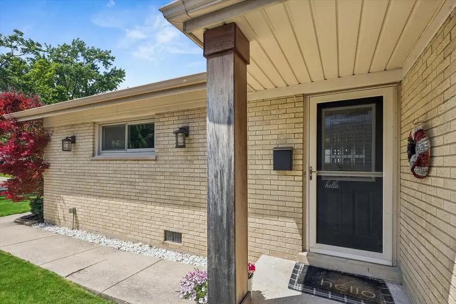 139 S Milton Avenue, Glen Ellyn, IL 60137 - #3