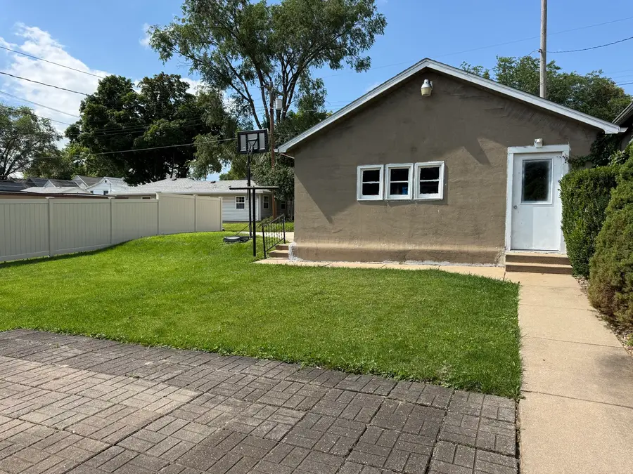 304 E Minnesota Street, Spring Valley, IL 61362 - #3