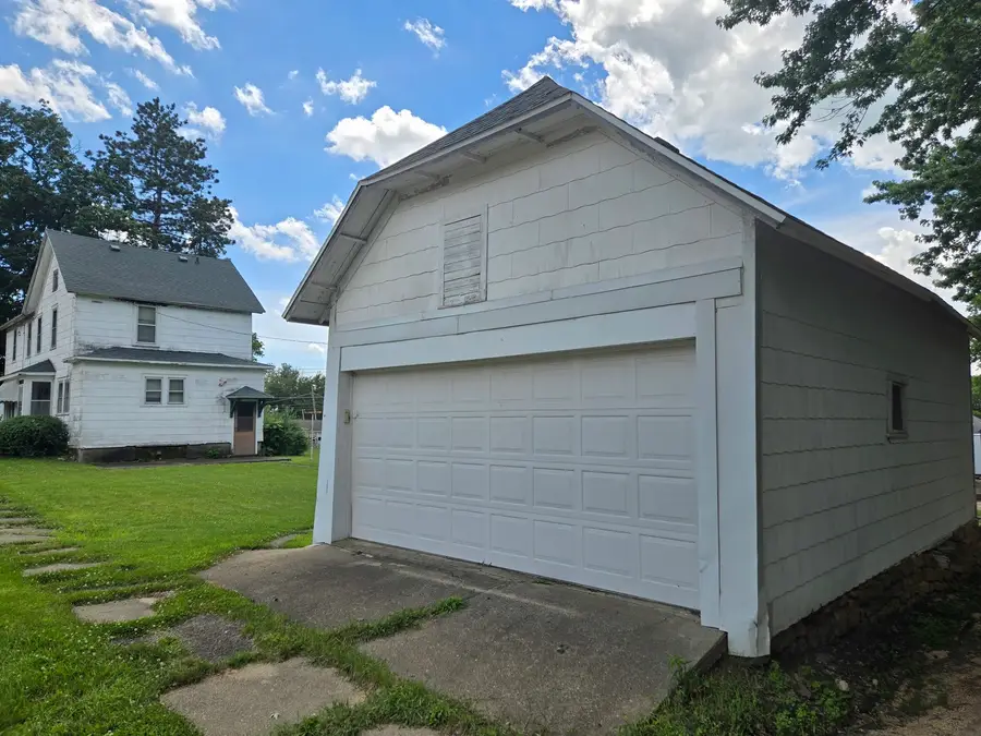 402 W Dixon Street, Polo, IL 61064 - #3