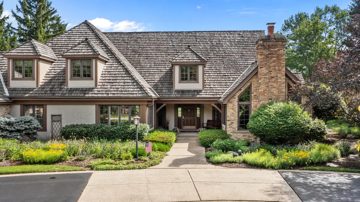 18 S Wynstone Drive, North Barrington, IL 60010 - #1