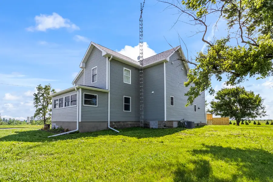 17469 N 300 East Road, Flanagan, IL 61740 - #3