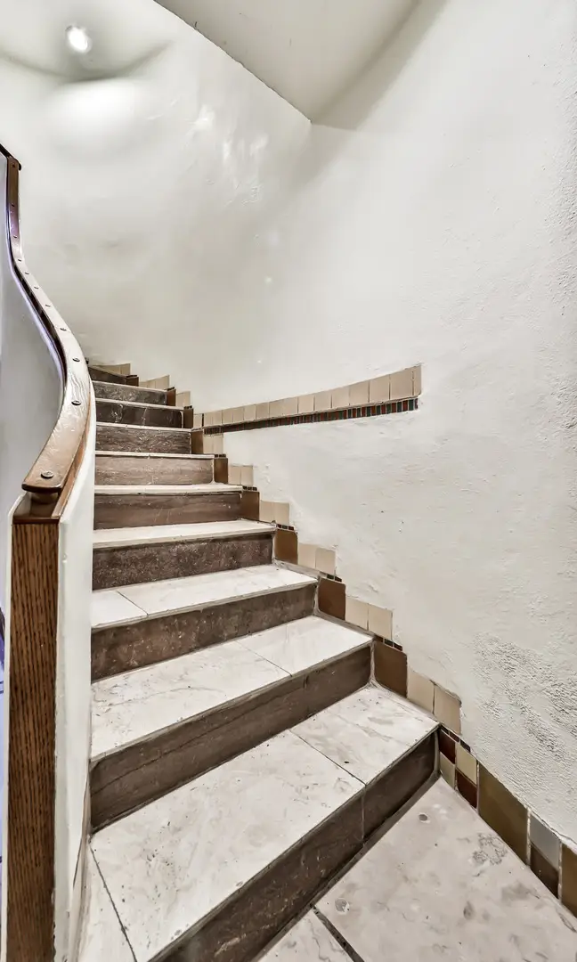 143 W Burton Place #2S, Chicago, IL 60610 - #3