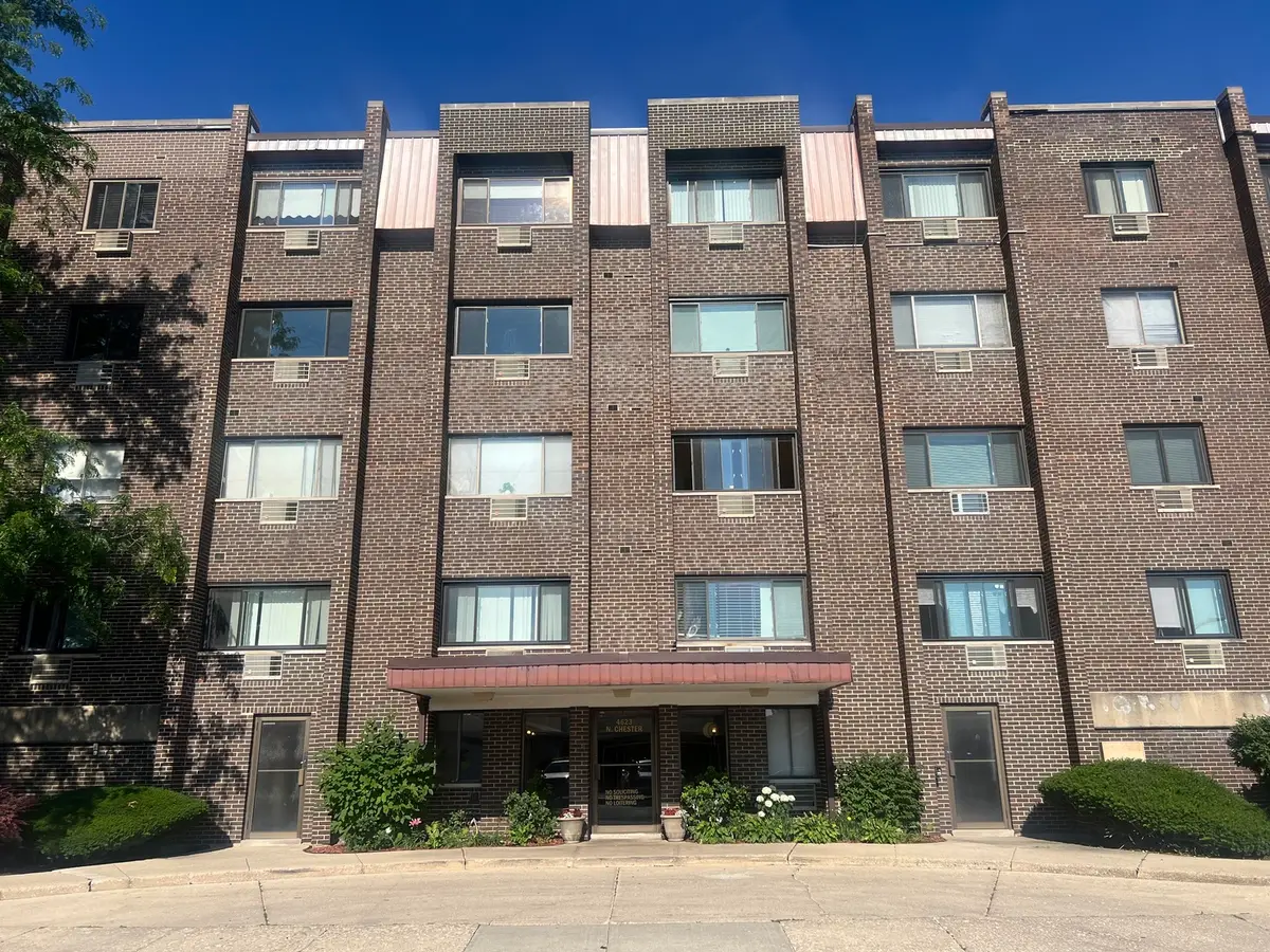 4623 N Chester Avenue #110, Chicago, IL 60656 - #1