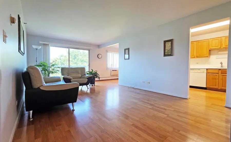 1 Villa Verde Drive #305, Buffalo Grove, IL 60089 - #2