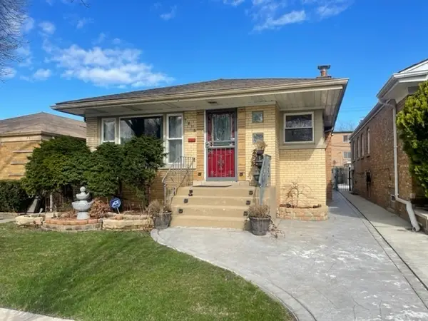 7815 S Sawyer Avenue, Chicago, IL 60652