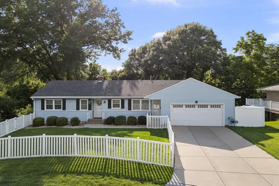 2705 32nd Avenue Court, Rock Island, IL 61201 - #2