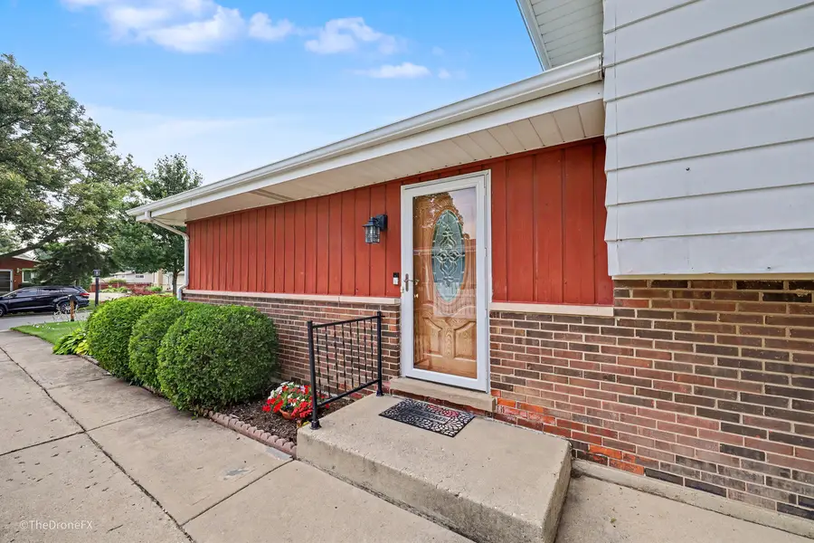 767 N Willow Road, Elmhurst, IL 60126 - #3