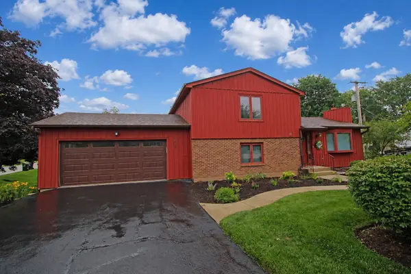 220 Fairway Road, Lake Zurich, IL 60047