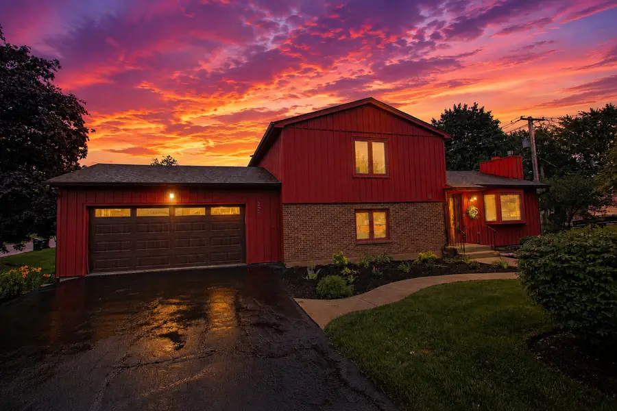 220 Fairway Road, Lake Zurich, IL 60047 - #2