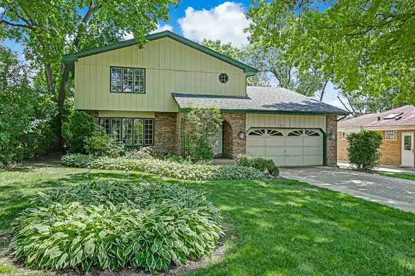 5631 S Elm Street, Hinsdale, IL 60521