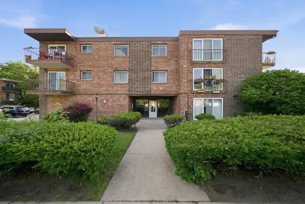 10230 Washington Avenue #2C, Oak Lawn, IL 60453