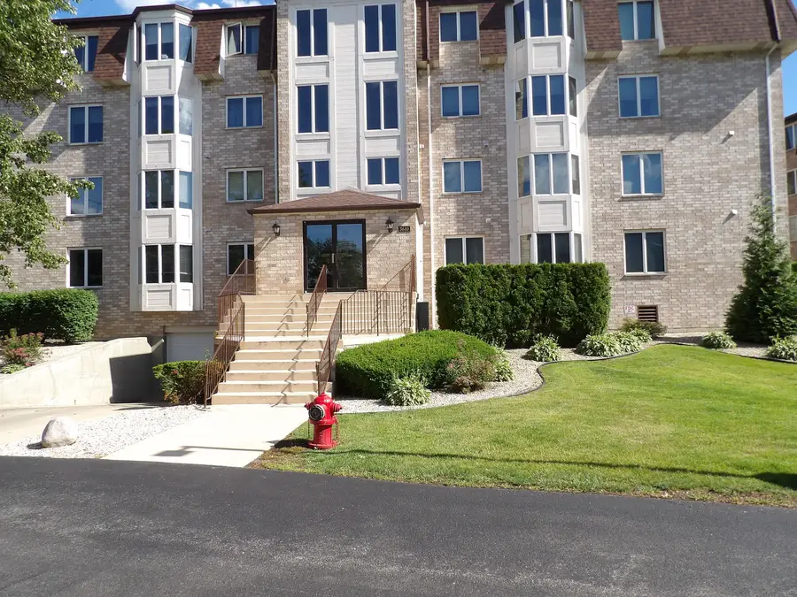 3640 186th Street #402, Lansing, IL 60438 - #2