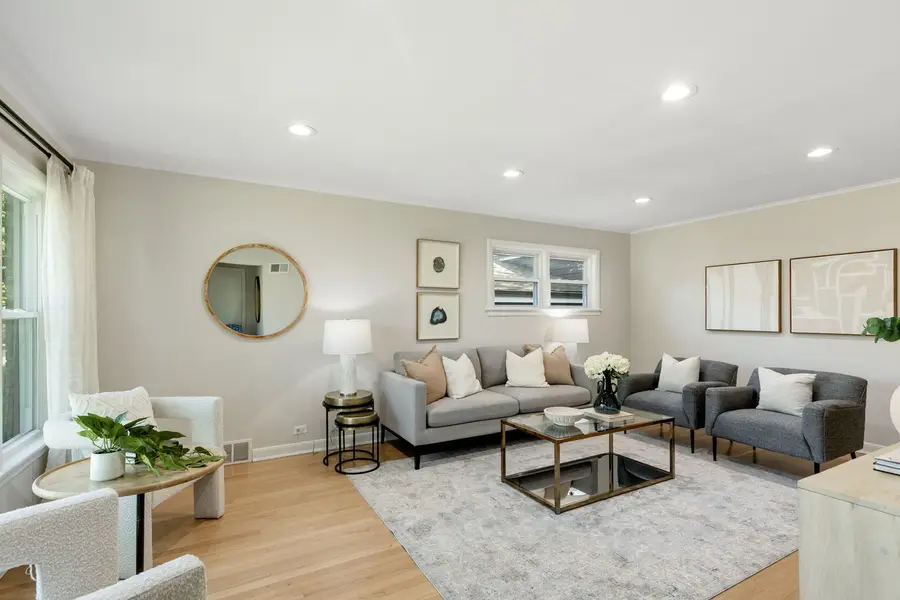 604 Lavergne Avenue, Wilmette, IL 60091 - #3