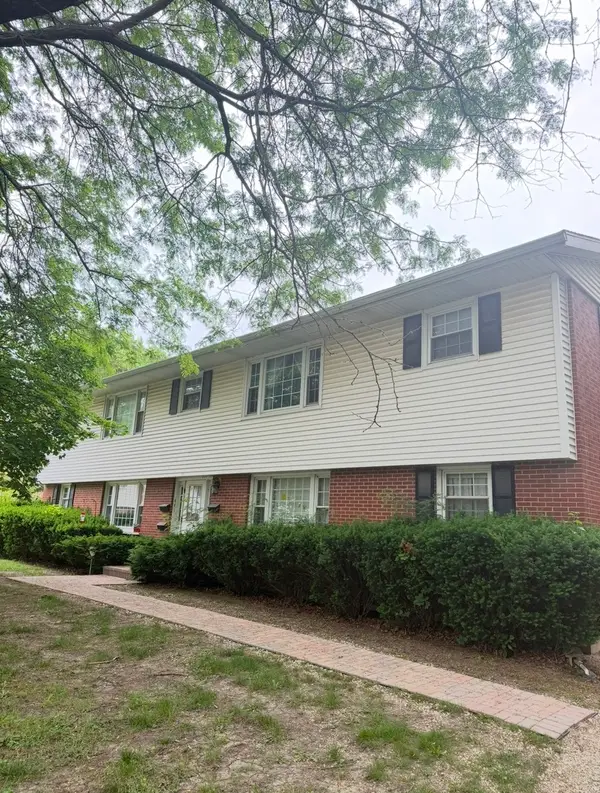 120 Caroline Court, Geneva, IL 60134