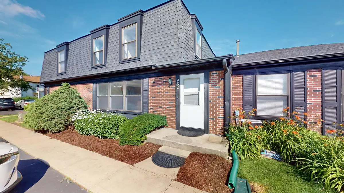 962 Inverrary Lane, Deerfield, IL 60015 - #1