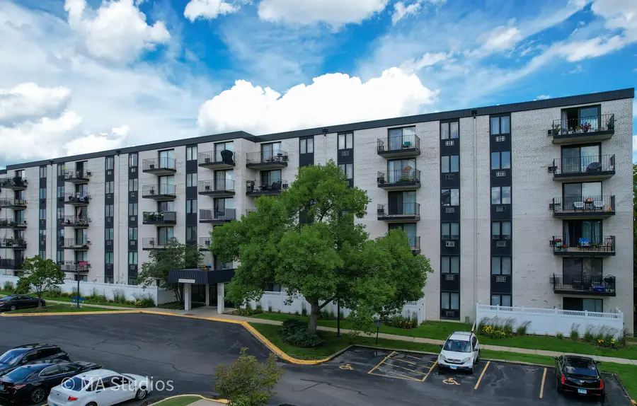 9731 N Fox Glen Drive #4C, Niles, IL 60714 - #2