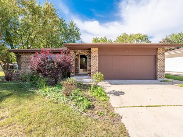 978 Sycamore Lane, Bartlett, IL 60103