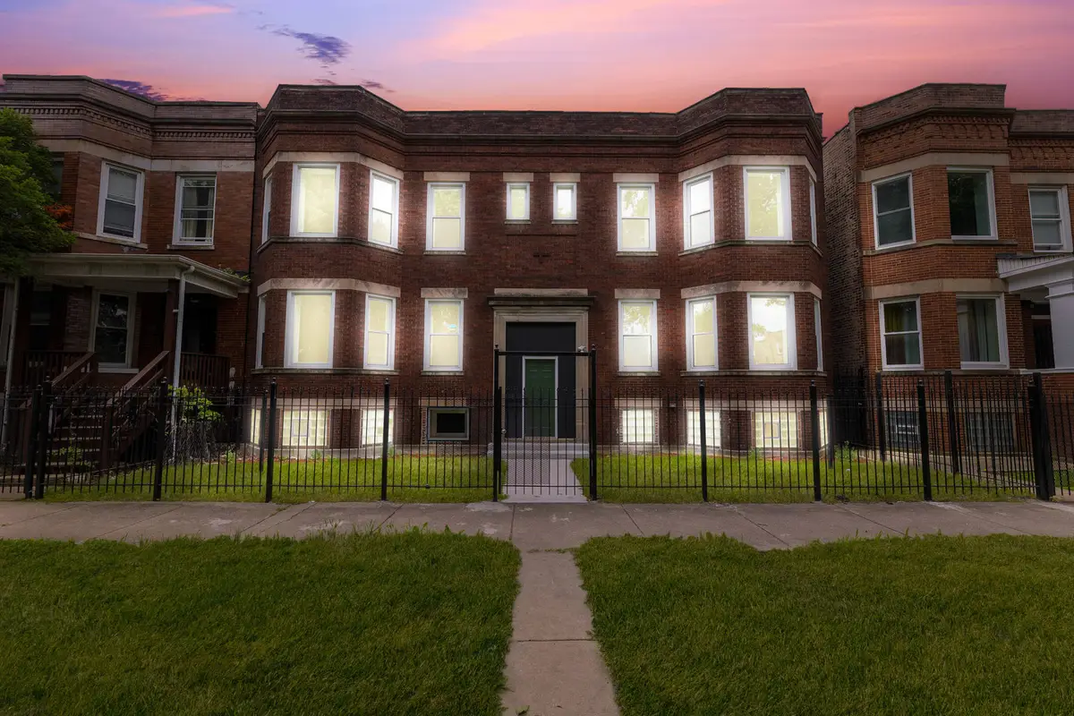 1421 E 69th Place, Chicago, IL 60637 - #1