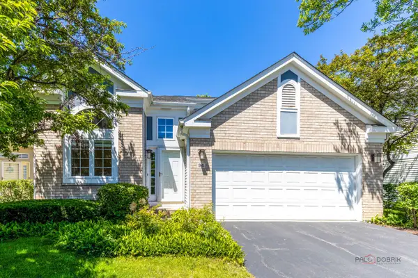 96 Manchester Drive, Buffalo Grove, IL 60089