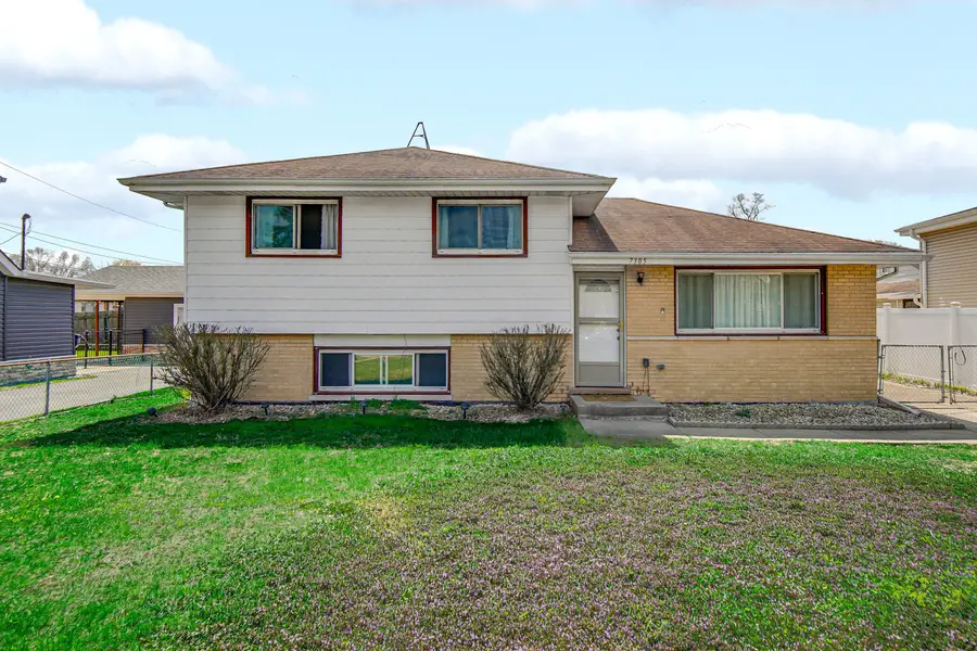 7305 W 75th Street, Bridgeview, IL 60455 - #2